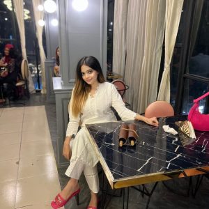 Off White Sadabahar 2 pis