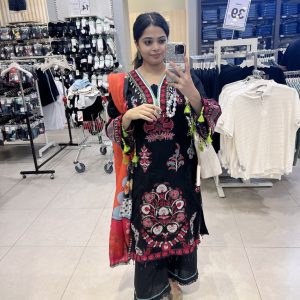 Ethnic Style Kamiz Suit