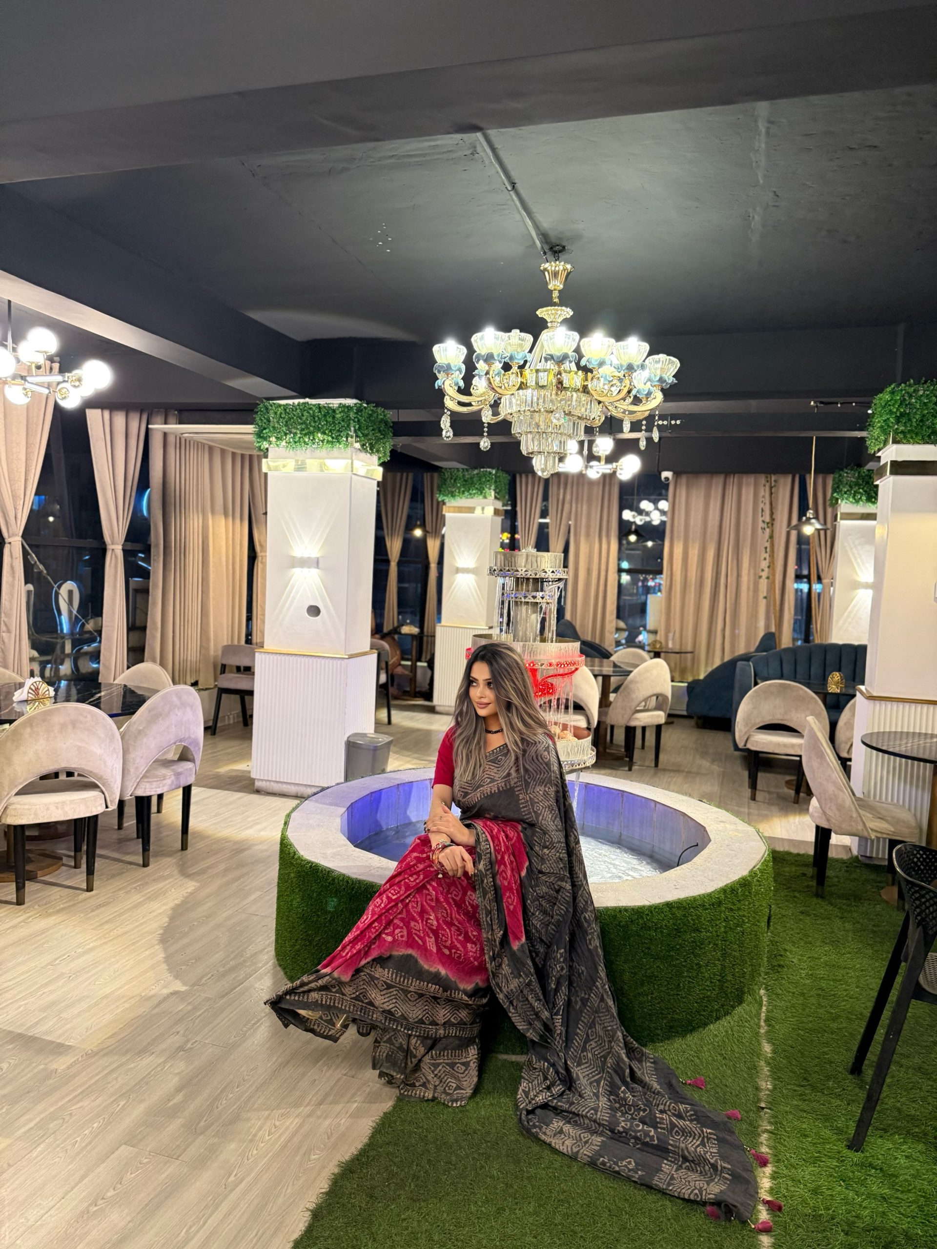 Indian
Batik Saree Copy - Image 4